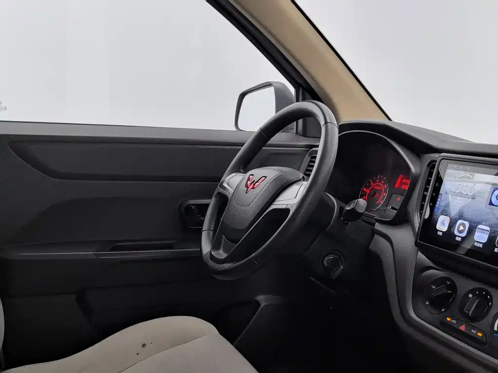Wuling Hongguang V — миниатюра 22