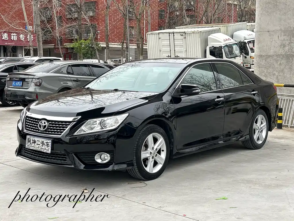 Купить Toyota Camry