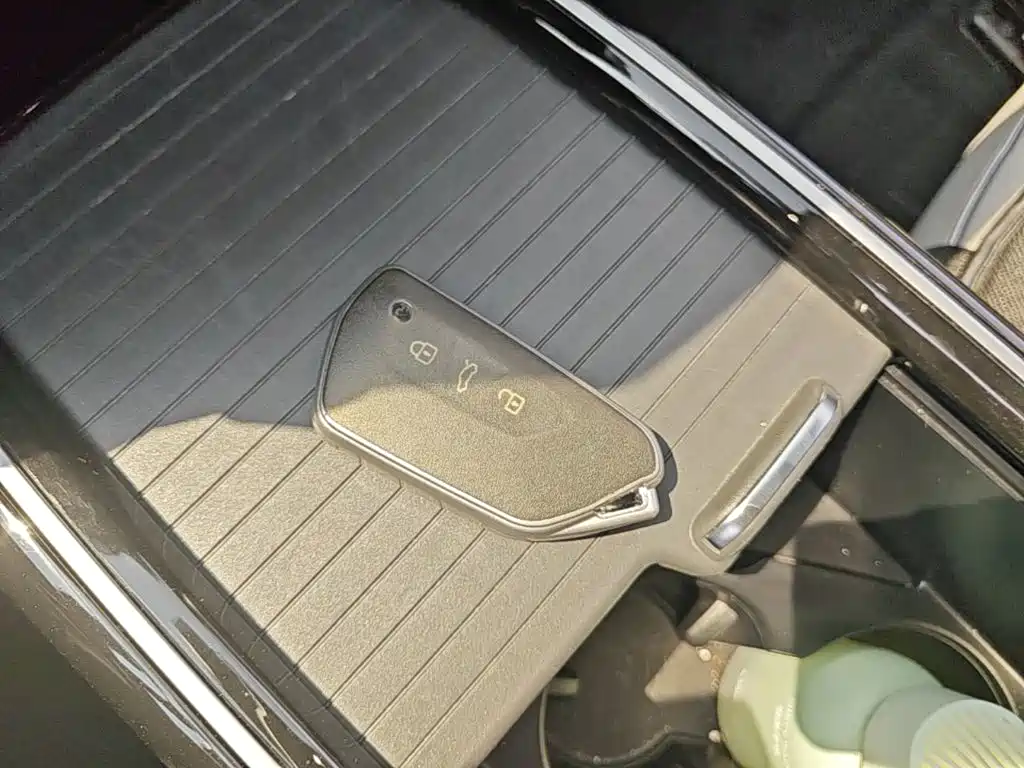 Volkswagen ID.6 X — миниатюра 9