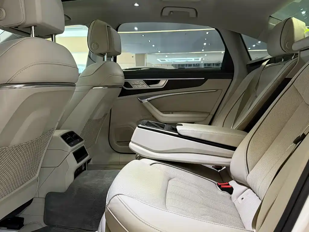 Audi A6L 2022 55 TFSI quattro Premium