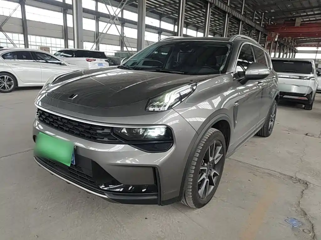 Lynk & Co 01 — миниатюра 2