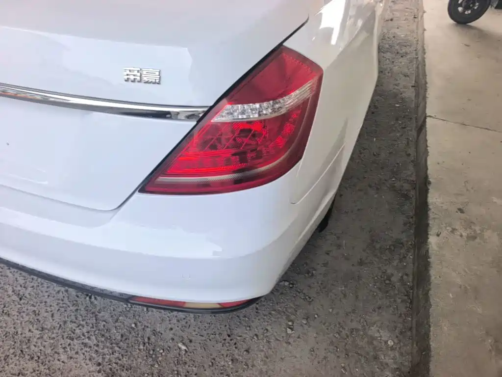Geely Emgrand 2016 1.5L MT
