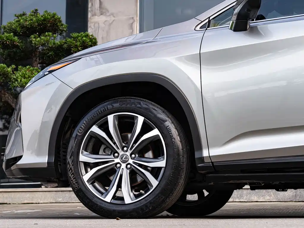 Lexus RX — миниатюра 8