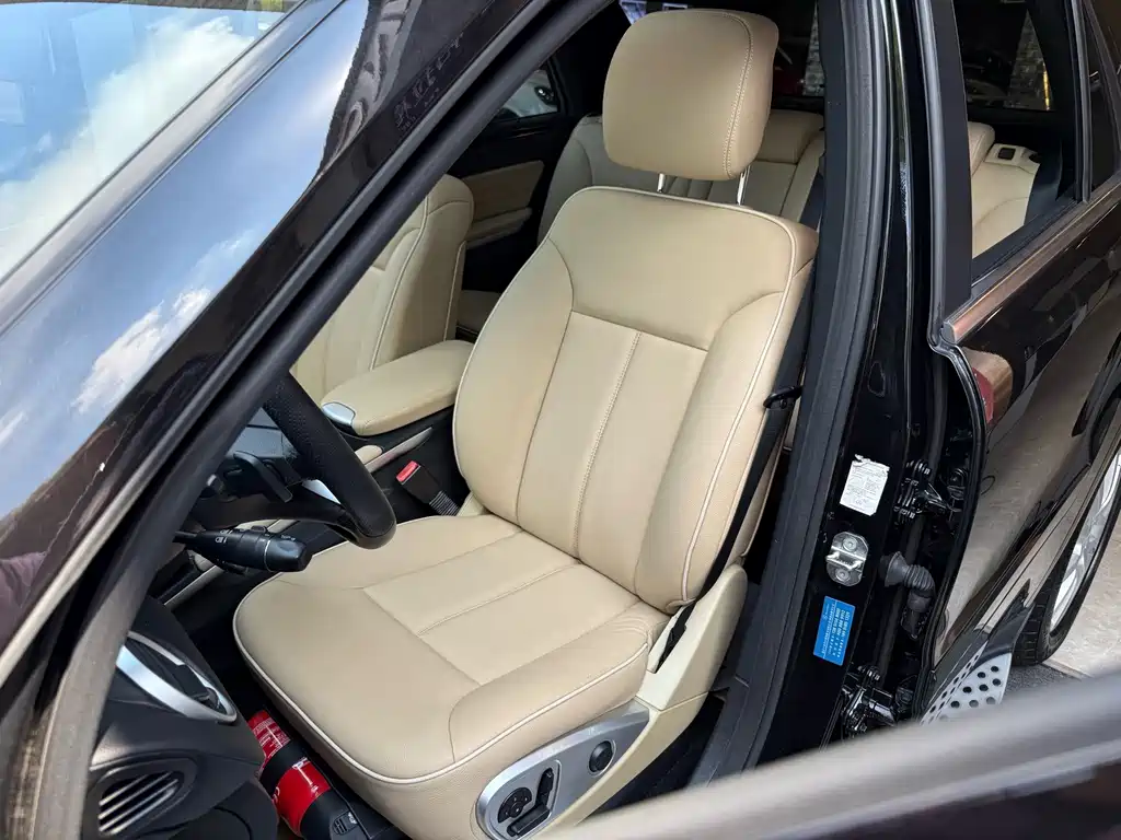 Mercedes-Benz M-Class — миниатюра 17