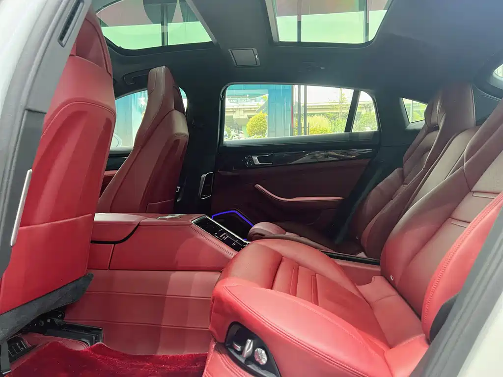 Porsche Panamera — миниатюра 9