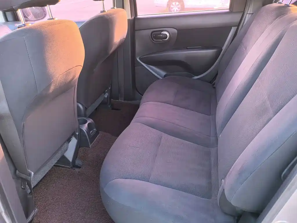 Nissan Livina — миниатюра 9