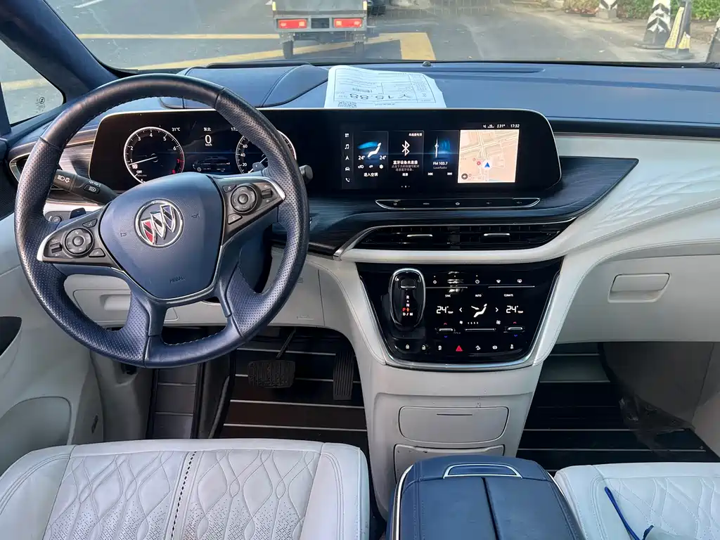 Buick GL8 — миниатюра 9