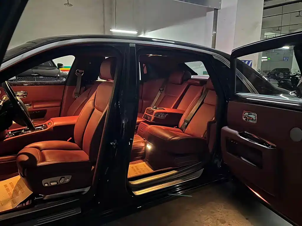 Rolls-Royce Ghost — миниатюра 8