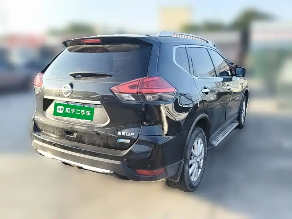 Nissan X-Trail — миниатюра 10