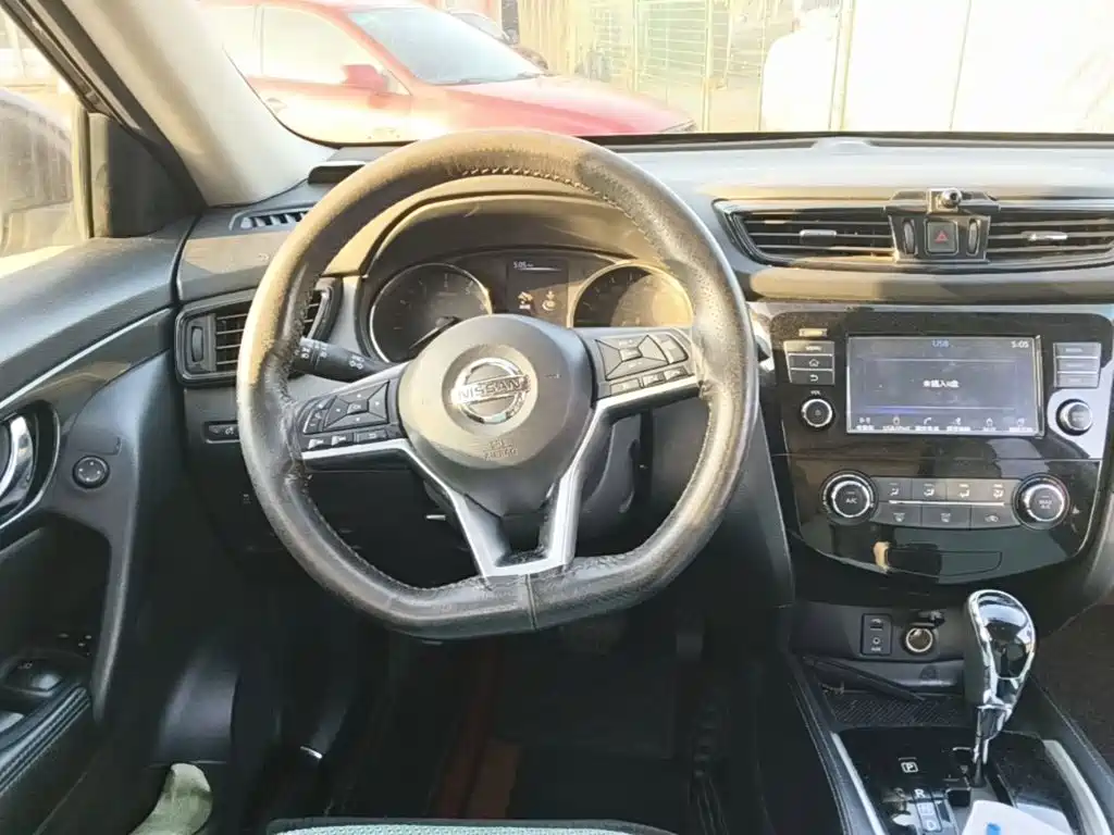 Nissan X-Trail — миниатюра 15