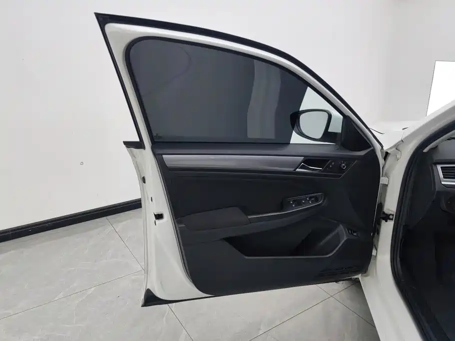 Volkswagen Bora — миниатюра 7
