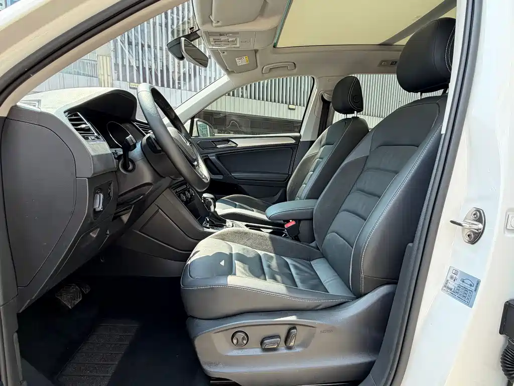 Volkswagen Tiguan L — миниатюра 4