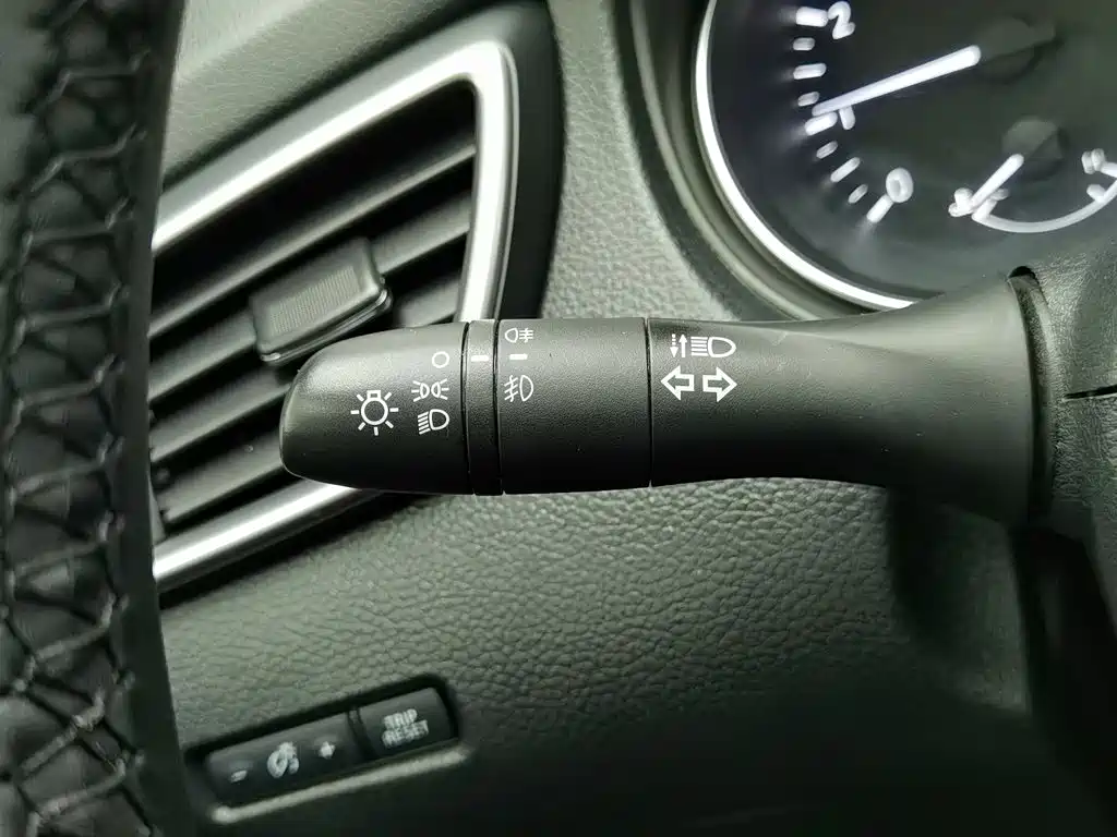Nissan Qashqai — миниатюра 21