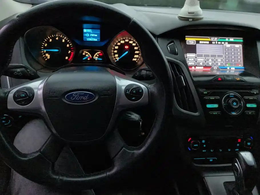 Ford Focus — миниатюра 12