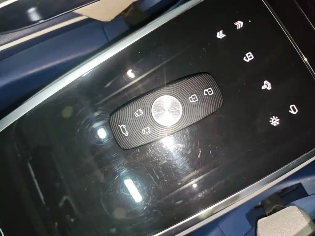 Roewe iMAX8 — миниатюра 9