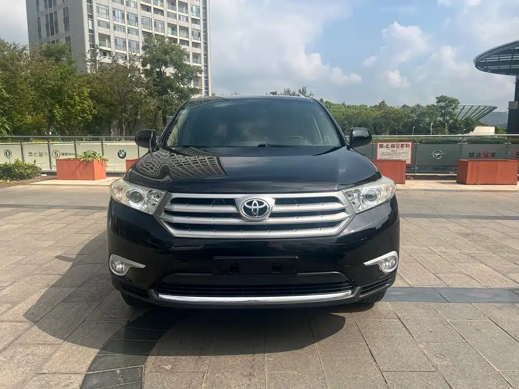 Toyota Highlander — миниатюра 2