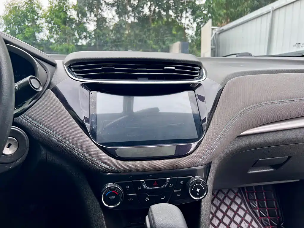 Chevrolet Malibu — миниатюра 13