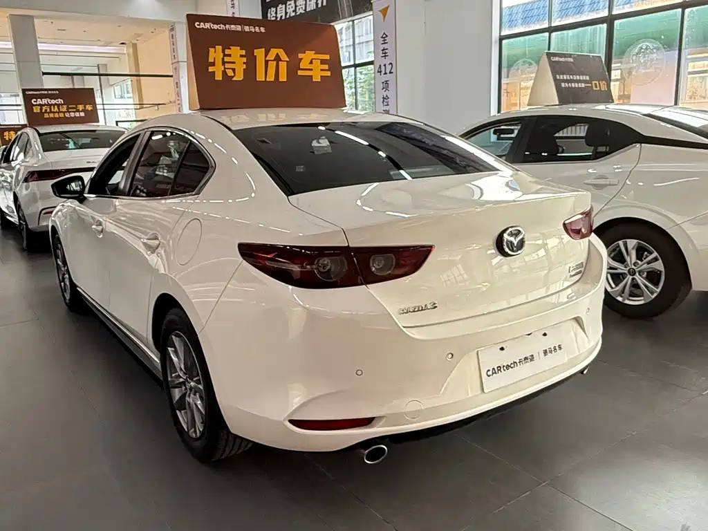Mazda 3 Axela — миниатюра 4
