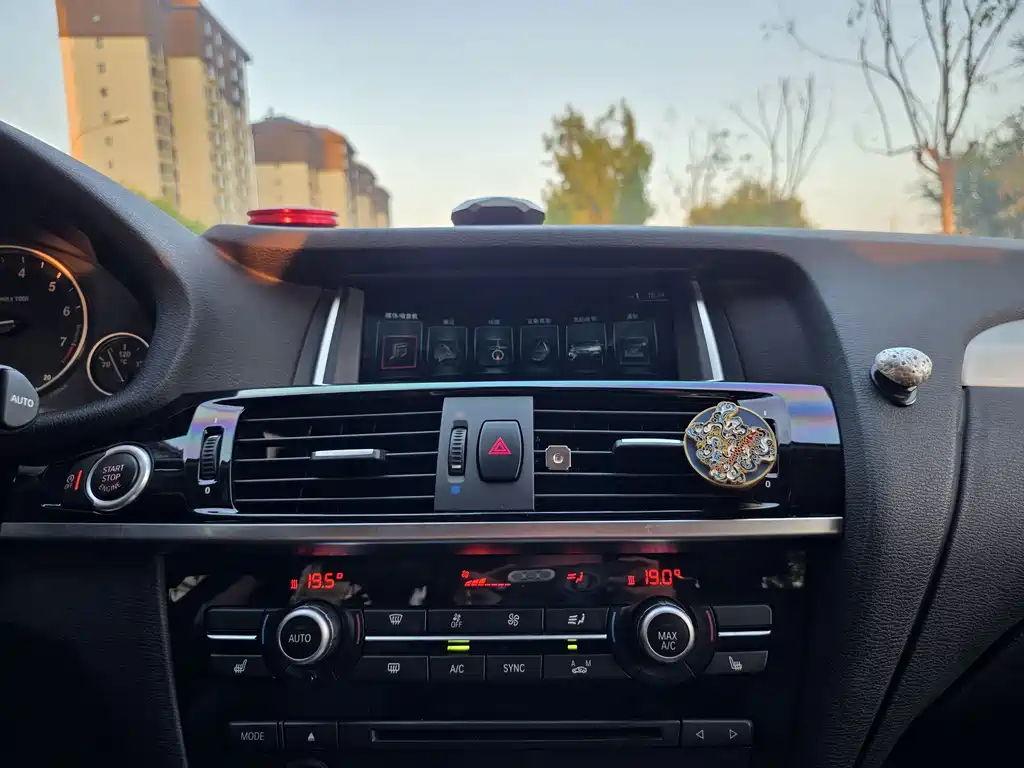 BMW X4 — миниатюра 16