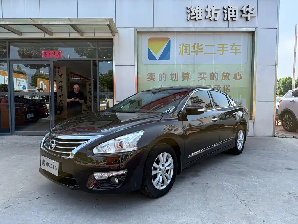 Купить Nissan Teana