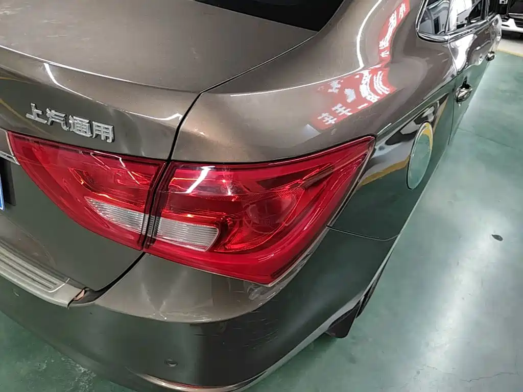 Buick Excelle — миниатюра 8