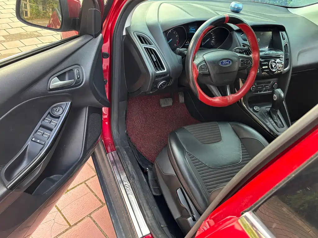 Ford Focus — миниатюра 12
