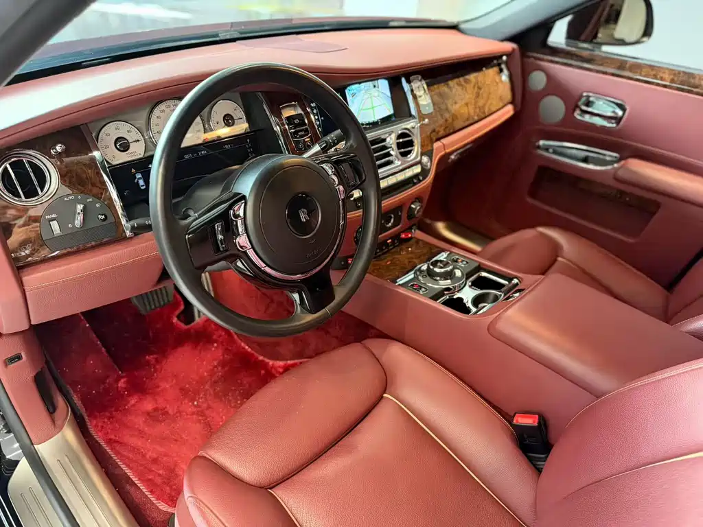 Rolls-Royce Ghost — миниатюра 3