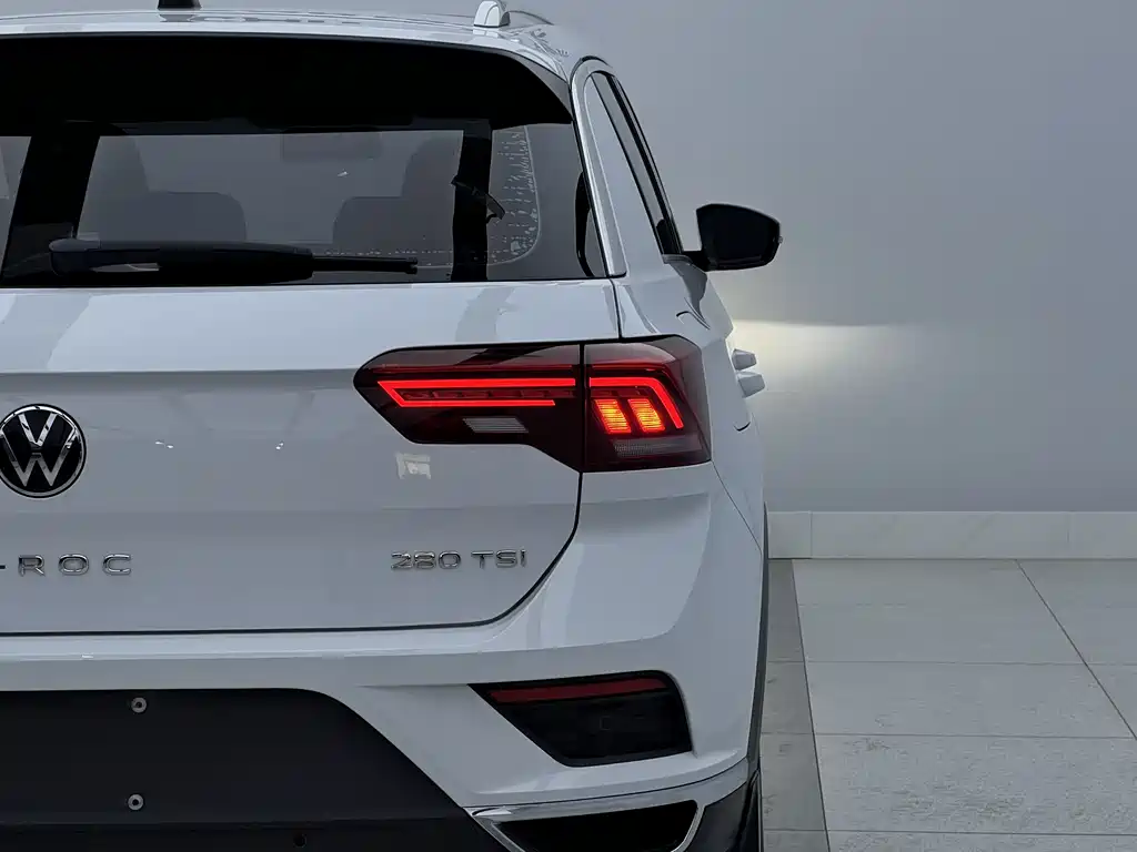 Volkswagen T-Roc 2021 280TSI DSG Comfort Smart Connect