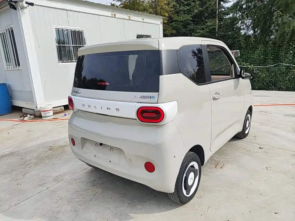 Wuling MINIEV — миниатюра 7