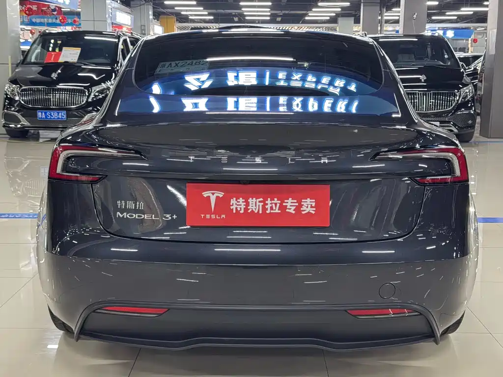 Tesla Model 3 — фотографии объявления, Фото 9