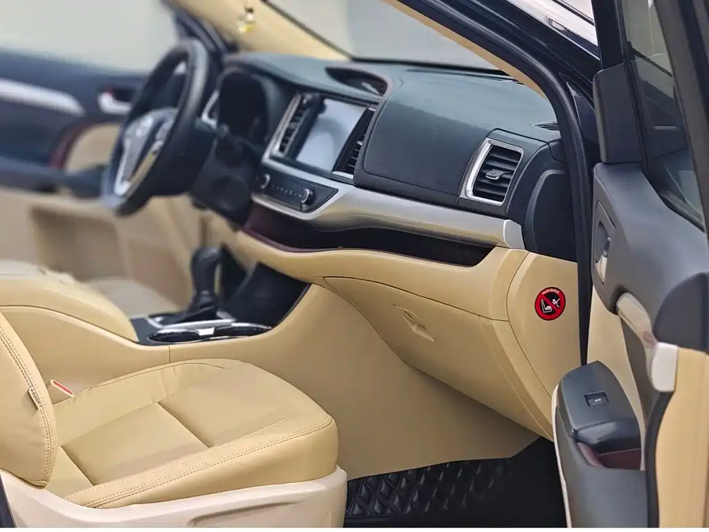 Toyota Highlander — миниатюра 4