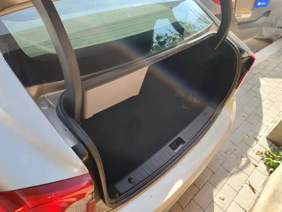 Volvo S60 — миниатюра 4