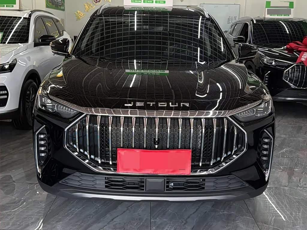 Jetour Jetour X70 PLUS 1.5 л 2025 г. Чёрный, пробег 2000 км