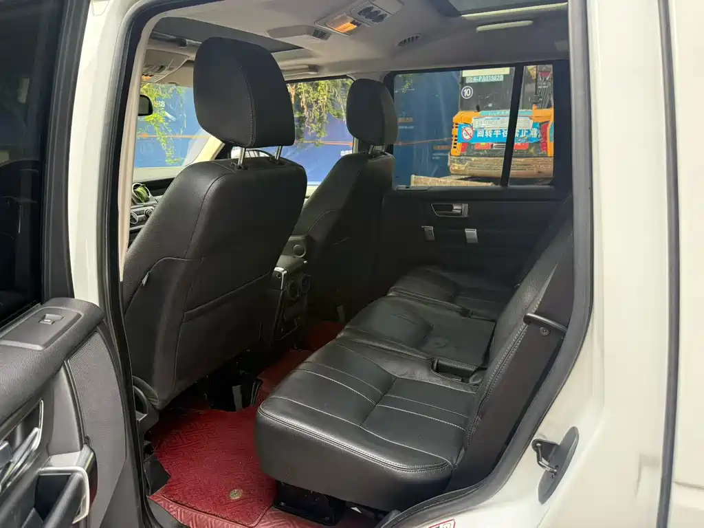 Land Rover Discovery — миниатюра 4