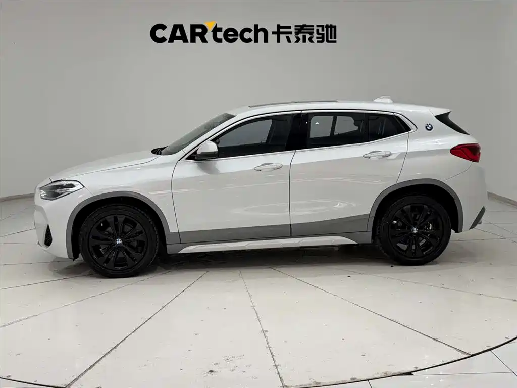 BMW X2 2020 sDrive20i M