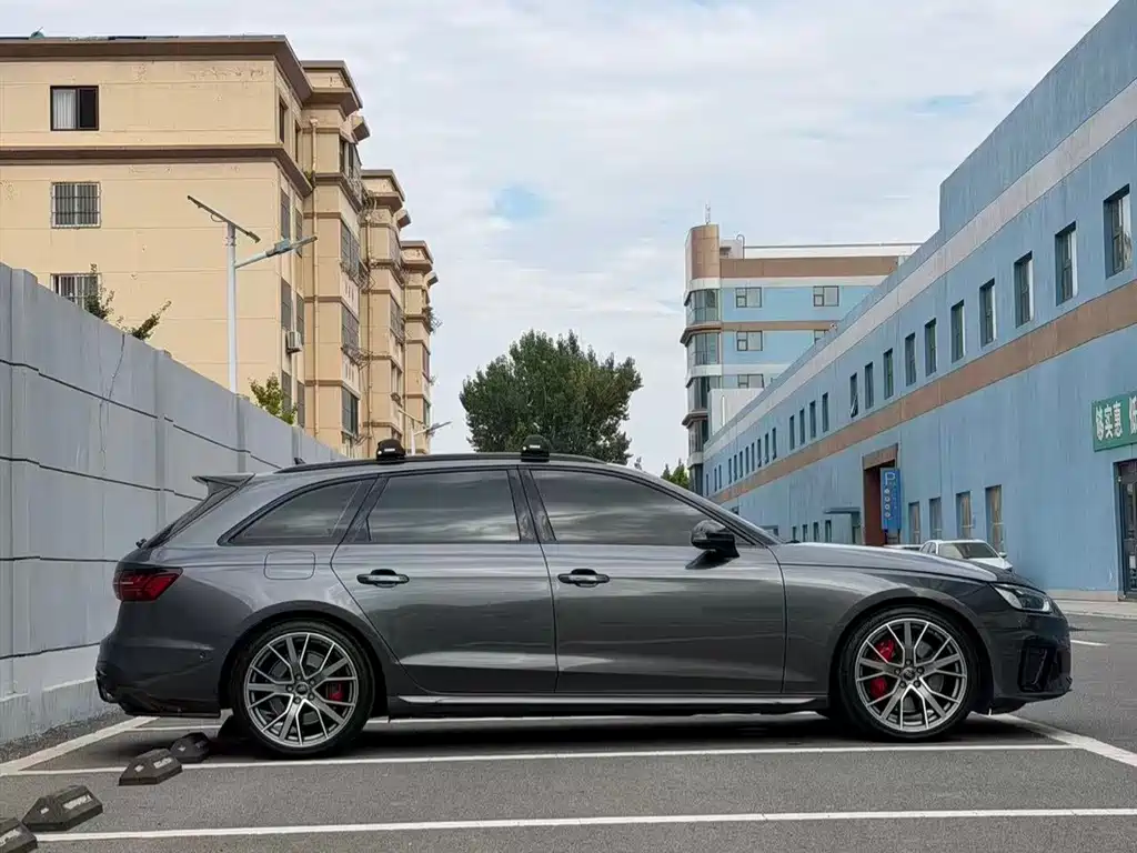 Audi S4 — миниатюра 9