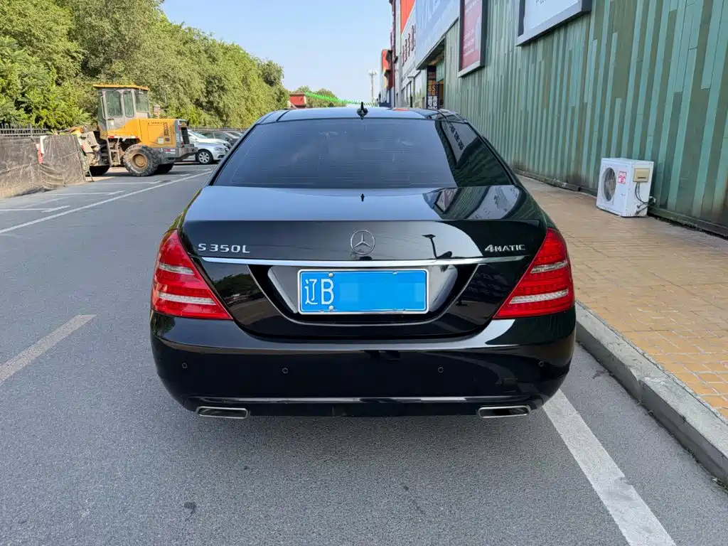 Mercedes-Benz S-Class — миниатюра 12