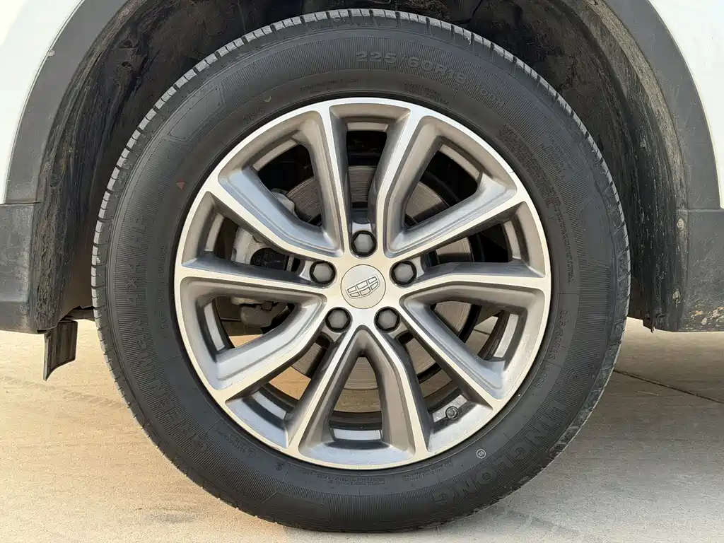 Geely Boyue — миниатюра 4
