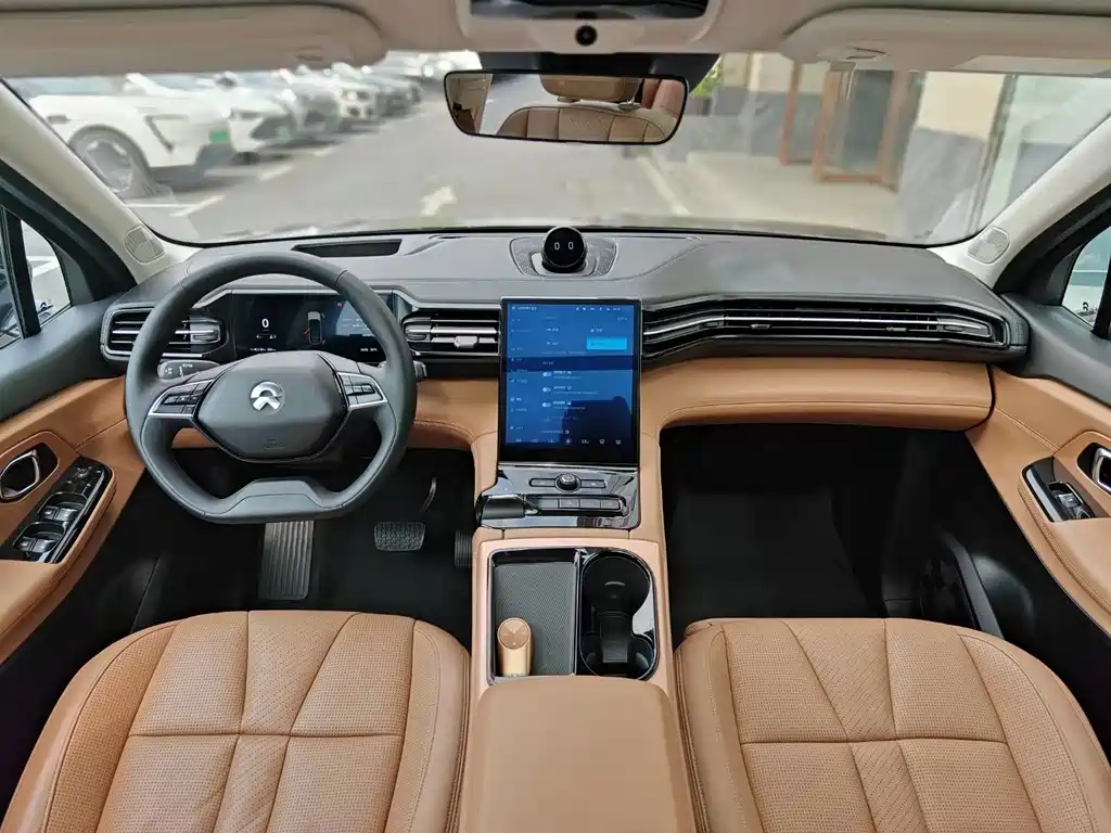 NIO ES8 — миниатюра 8