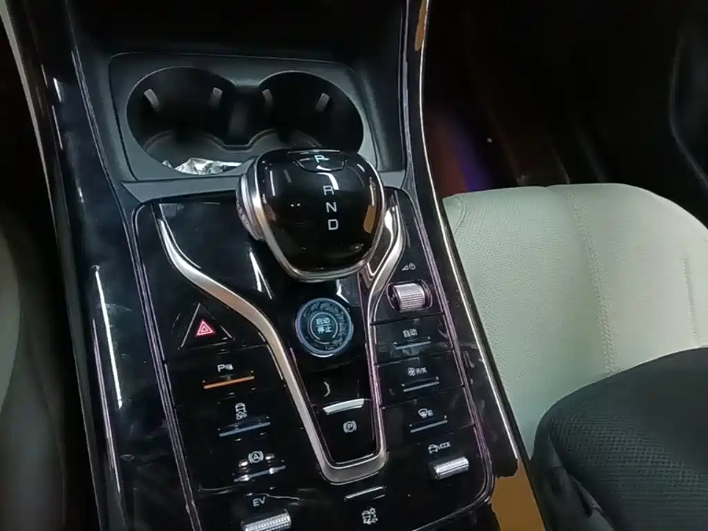 BYD Qin PLUS — миниатюра 14