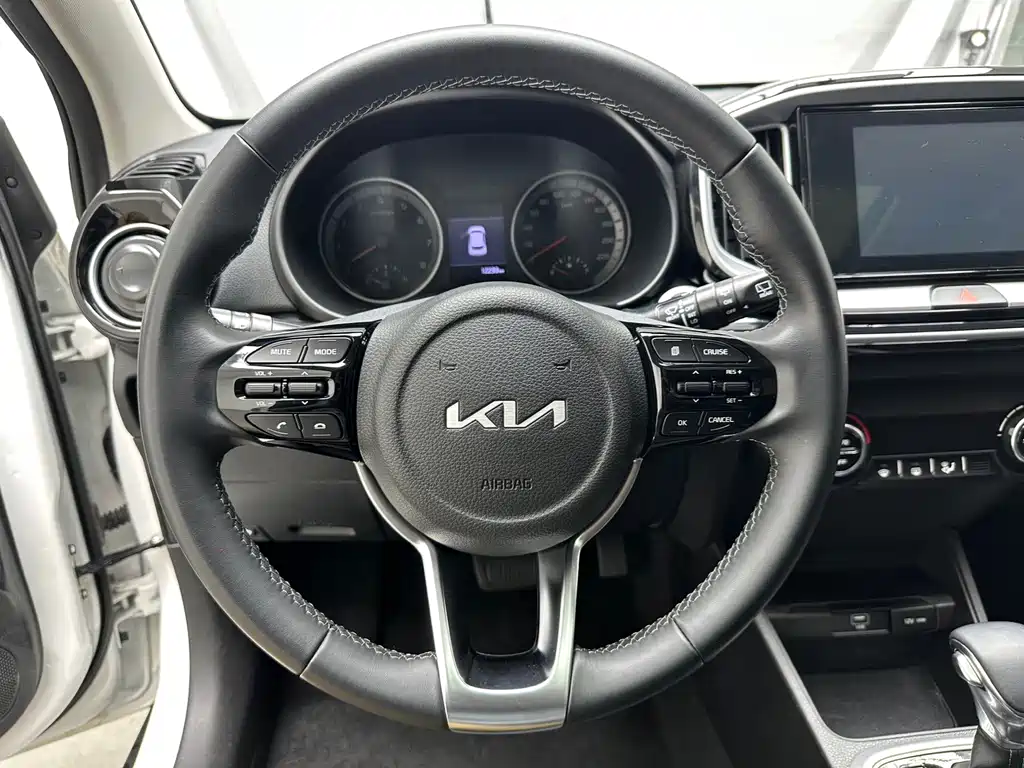 Kia KX1 — миниатюра 7