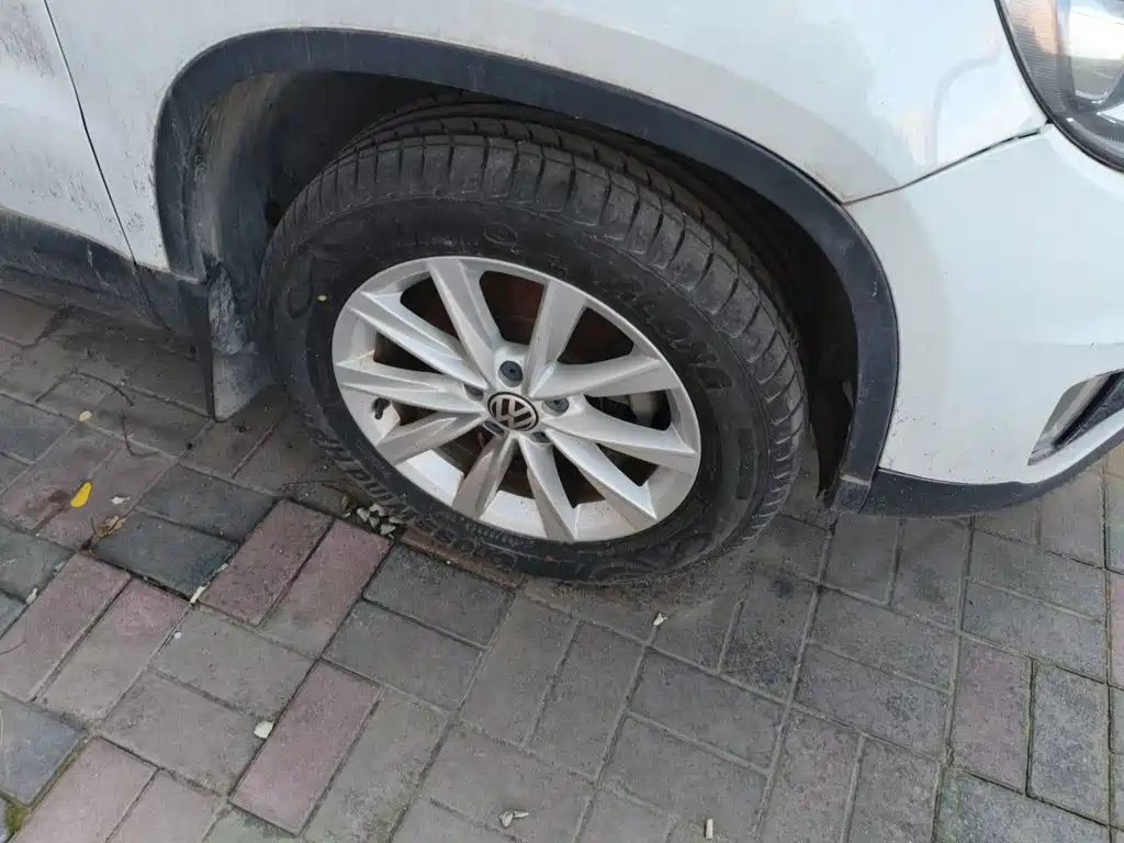 Volkswagen Tiguan — миниатюра 8