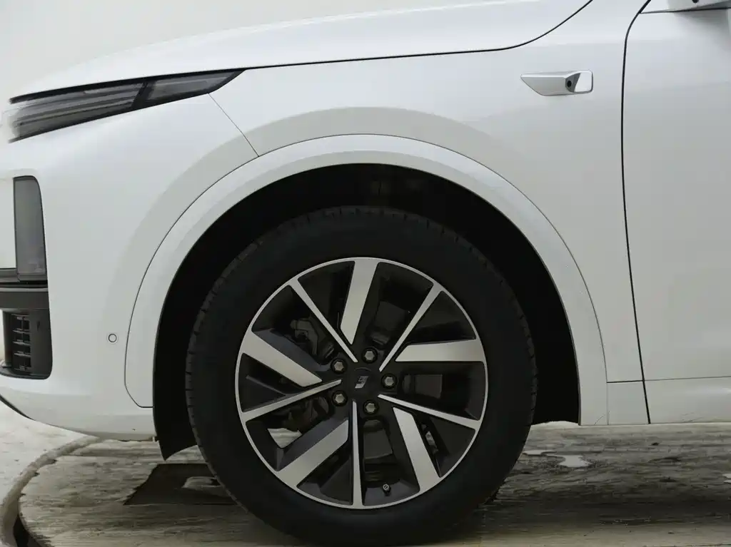 Li Auto Li L7 — миниатюра 8