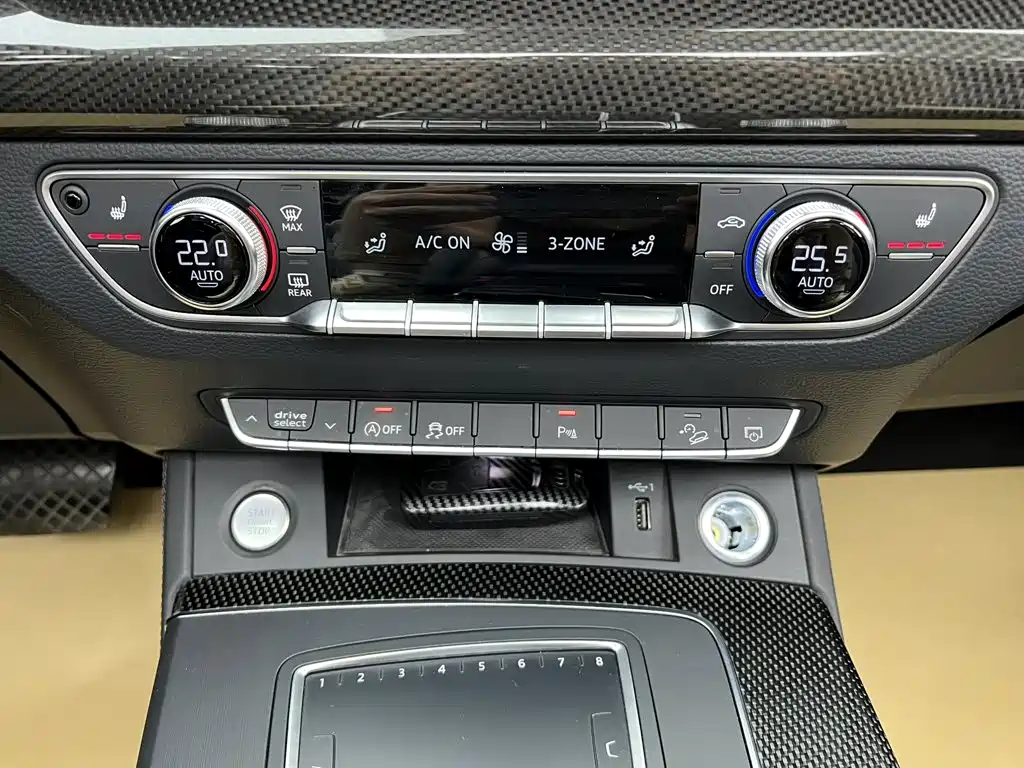 Audi Q5L — миниатюра 25