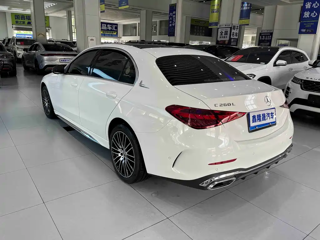 Mercedes-Benz C-Class — миниатюра 7