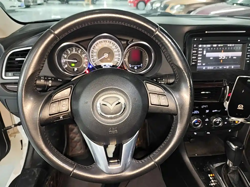 Mazda Atenza — миниатюра 11