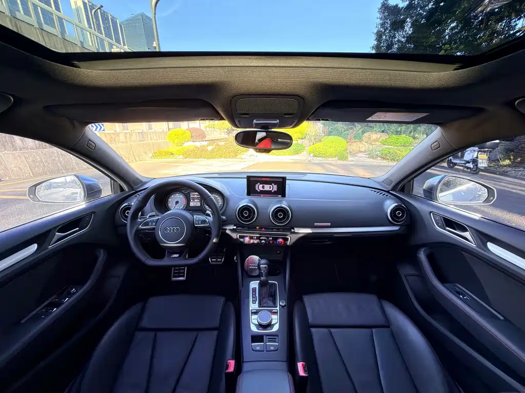 Audi S3 — миниатюра 16