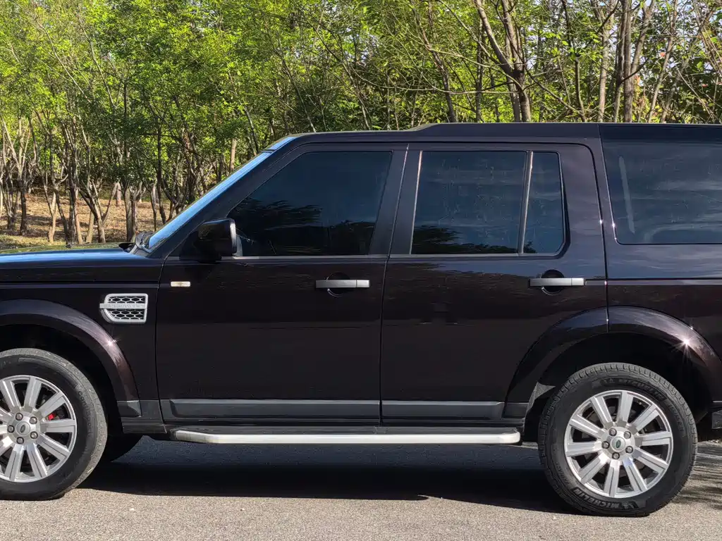 Land Rover Discovery — миниатюра 3