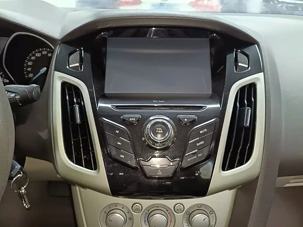 Ford Focus — миниатюра 13