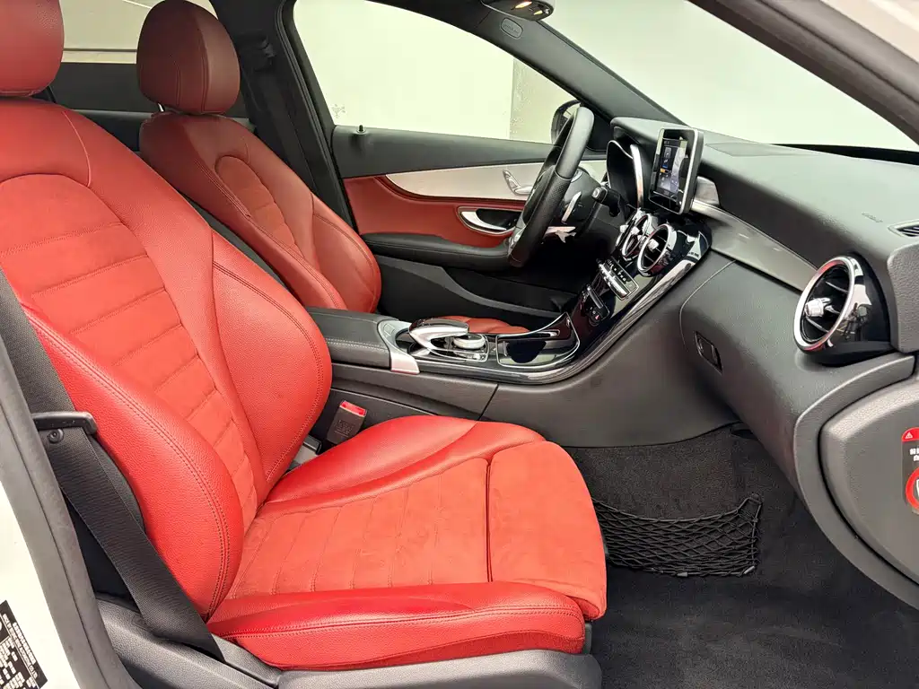 Mercedes-Benz C-Class — миниатюра 11
